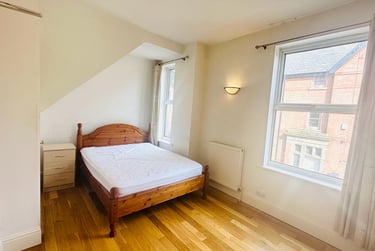 1 bed house, Castle Boulevard, Lace Market, Nottingham, NG71FE - Image 1